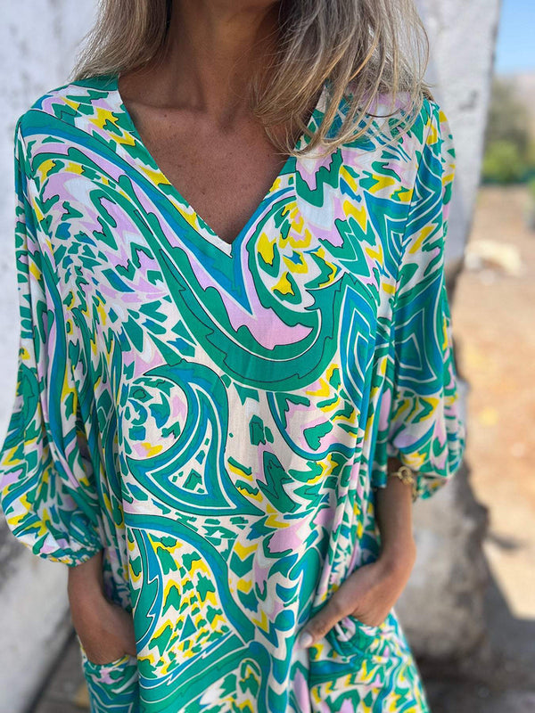 Casual Relaxed Fit V-Neck Print Dress